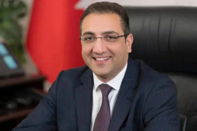 CHP'li Balçova Belediye Başkanı Onur Yiğit göreve iade edildi