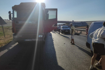Bursa'da 5 araç birbirine girdi