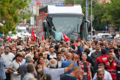 YENİ Parti'de başkanları doğrudan üyeler seçecek