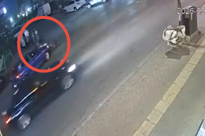 Bursa'da otomobil ile çarpışan motokurye yaralandı