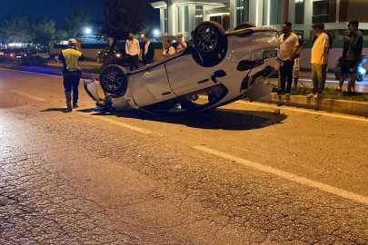 Bursa'da kamyonetle çarpışan otomobil takla attı