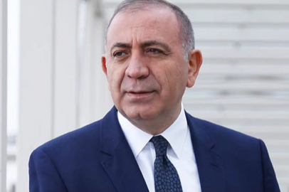 Gürsel Tekin’in CHP İstanbul İl Başkanlığı görevi sona erdi