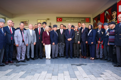 Bursa'da 19 Eylül Gaziler Günü'nde şehitler ve gaziler anıldı
