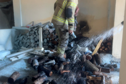 Mudanya'da yangın; Apartman sakinleri söndürdü