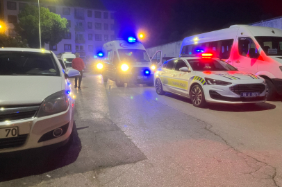 Mudanya'da kontrolden çıkan motosiklet park halindeki araca çarptı; 2 yaralı