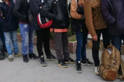 81 ilde düzensiz göç denetimi: 230 düzensiz göçmen yakalandı