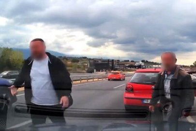 Bursa'da yol kestiler, 360 bin lira ceza yediler