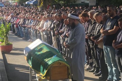 Fabrikada çatıdan düşerek hayatını kaybeden işçi toprağa verildi