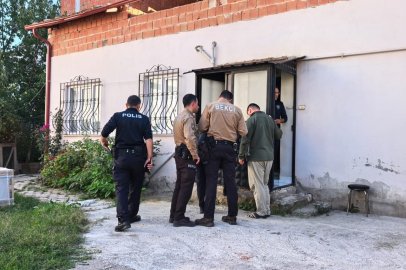 İnegöl'de 63 yaşındaki kişi evinde ölü bulundu