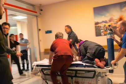 Bursa'da nefes kesen anlar: Sedye üzerinde hayata döndürdü!