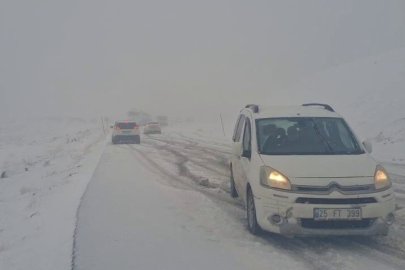 Palandöken Geçidi’nde yoğun kar yağışı